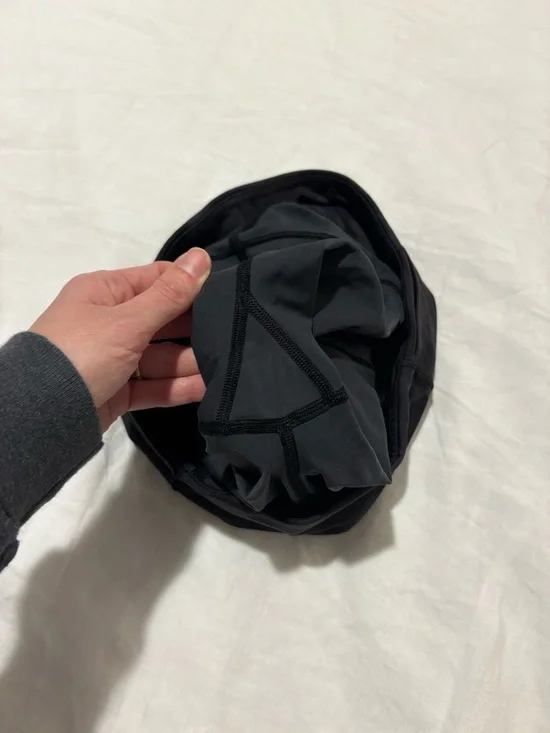 Lululemon Fast and Free 9” Bike Shorts - Picture 4 of 5